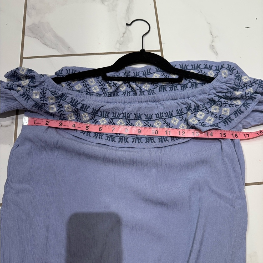 Altar'd State Light Blue Embroidered Bohemian Shirt Womens Small - Picture 8 of 9